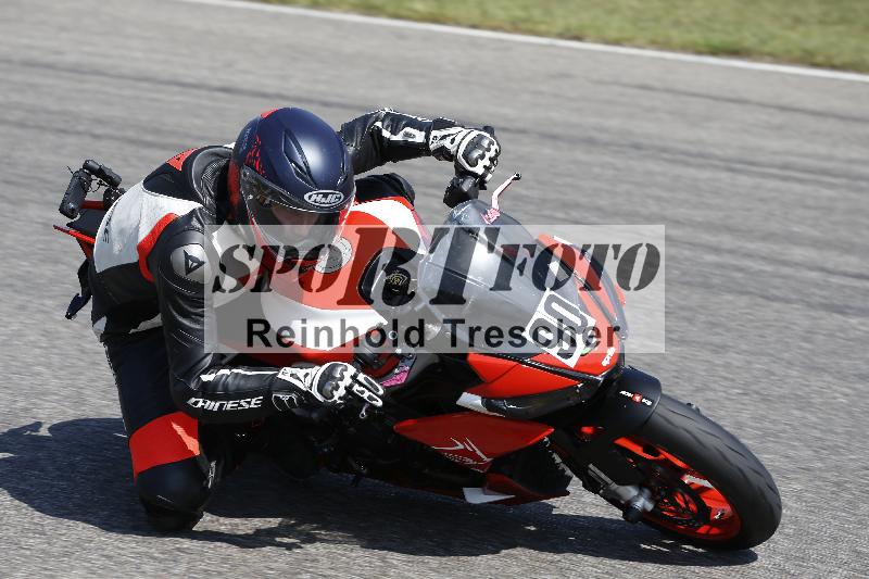 /45 10.08.2025 Plüss Moto Sport ADR/Einsteiger/90